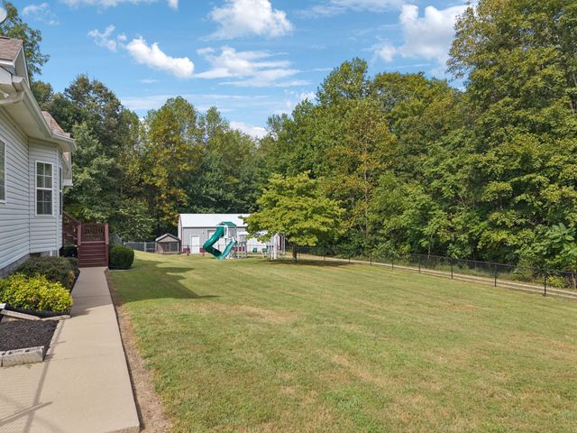 4144 Highway 48, N, Charlotte, TN 37036