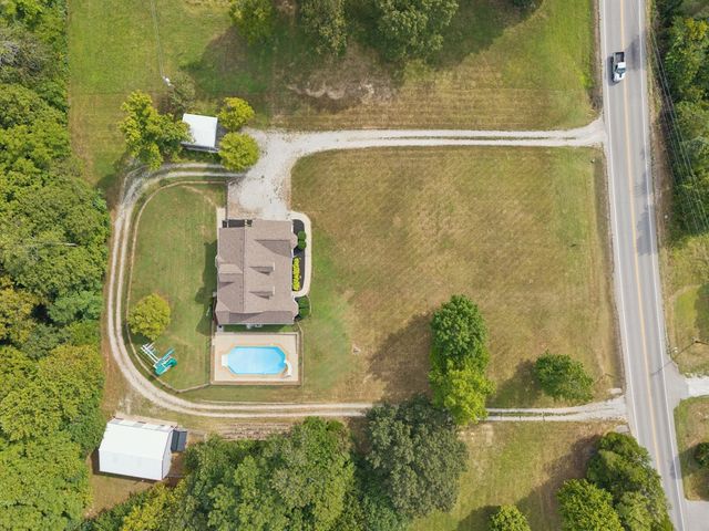 4144 Highway 48, N, Charlotte, TN 37036