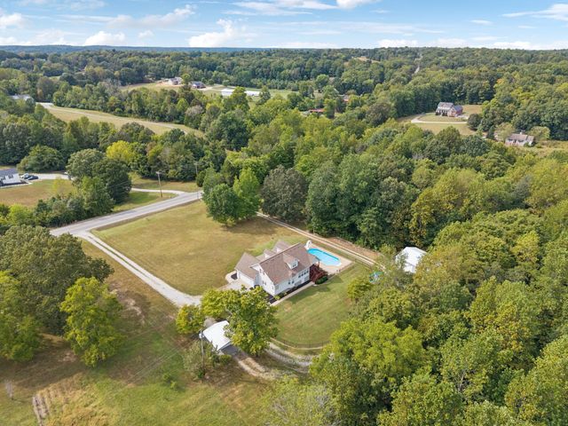 4144 Highway 48, N, Charlotte, TN 37036