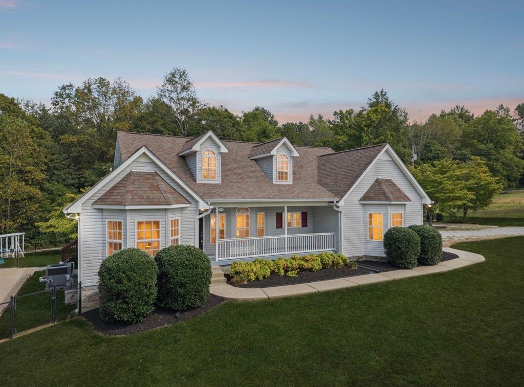 4144 Highway 48, N, Charlotte, TN 37036