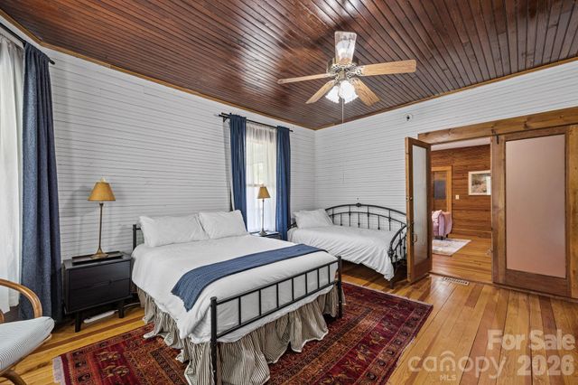 615 Rose Hill Road, Asheville, NC 28803