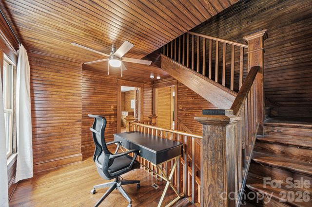 615 Rose Hill Road, Asheville, NC 28803