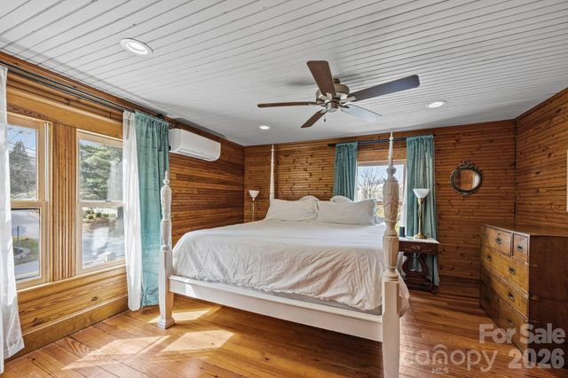 615 Rose Hill Road, Asheville, NC 28803