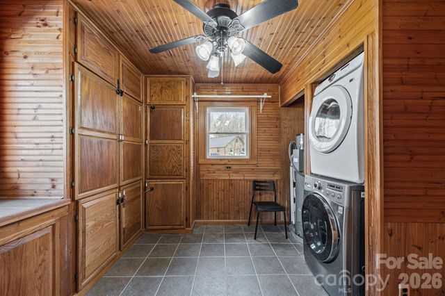 615 Rose Hill Road, Asheville, NC 28803