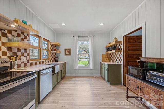 615 Rose Hill Road, Asheville, NC 28803