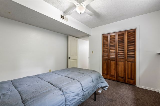 18 Cardinal Court, Rogers, AR 72756