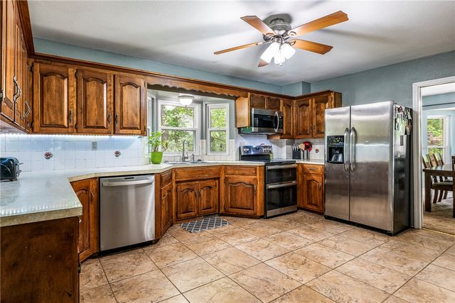 18 Cardinal Court, Rogers, AR 72756