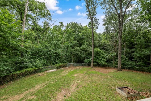 18 Cardinal Court, Rogers, AR 72756
