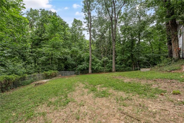 18 Cardinal Court, Rogers, AR 72756