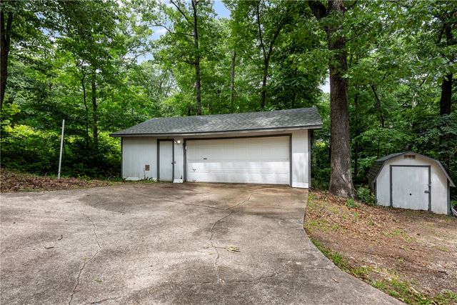 18 Cardinal Court, Rogers, AR 72756