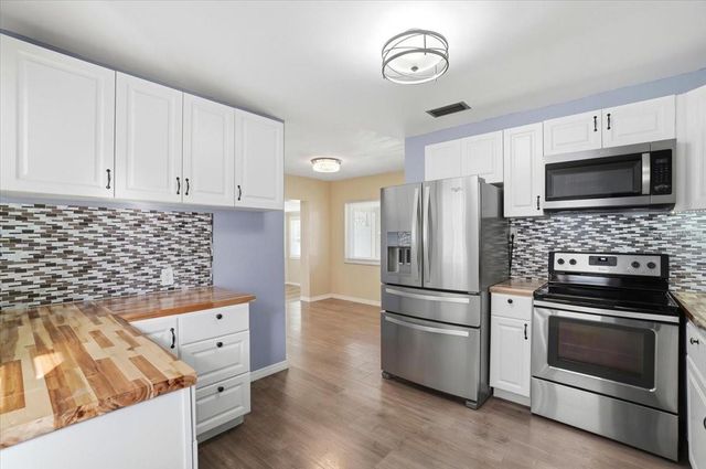 3022 HICKORY STREET NW, Winter Haven, FL 33881