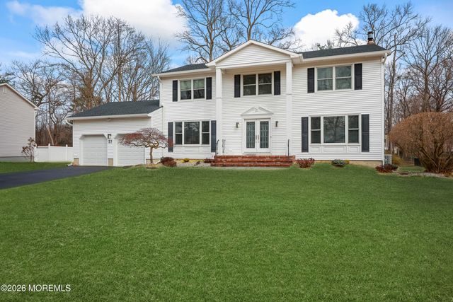 25 Jared Lane, Manalapan, NJ 07726