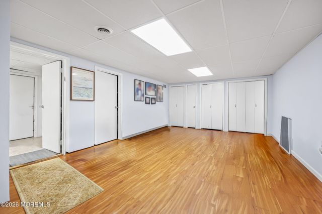 25 Jared Lane, Manalapan, NJ 07726