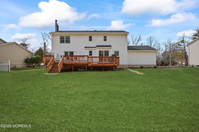 25 Jared Lane, Manalapan, NJ 07726