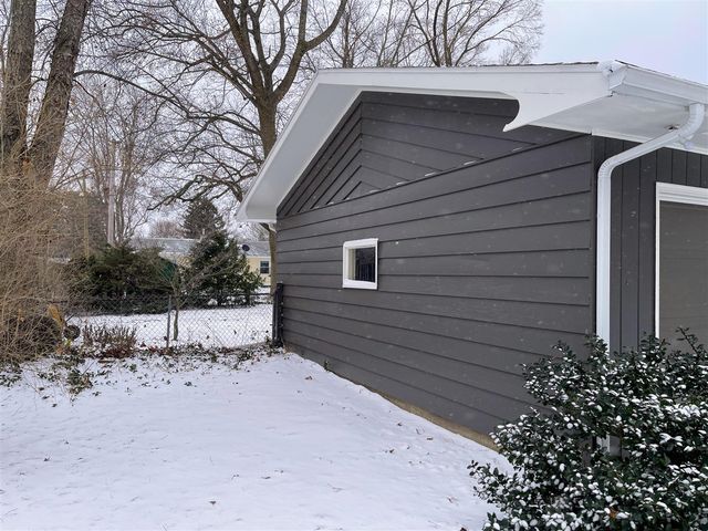 932 Wedgewood Road, Saint Joseph, MI 49085