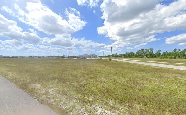 3030 NW 7TH PL, Cape Coral, FL 33993