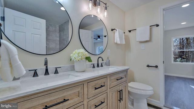 10965 LAPLATA RD, La Plata, MD 20646