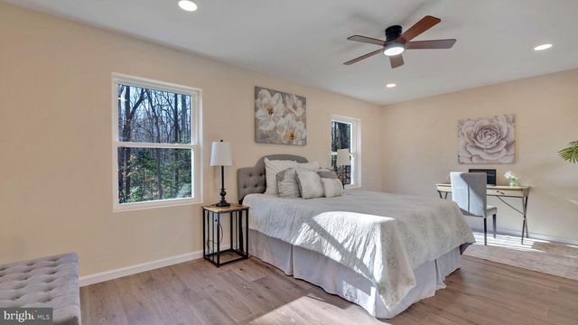 10965 LAPLATA RD, La Plata, MD 20646