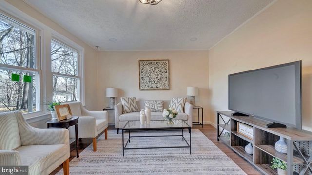 10965 LAPLATA RD, La Plata, MD 20646