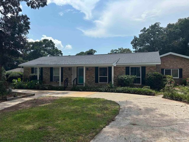 301 Teakwood Cir, Pensacola, FL 32506