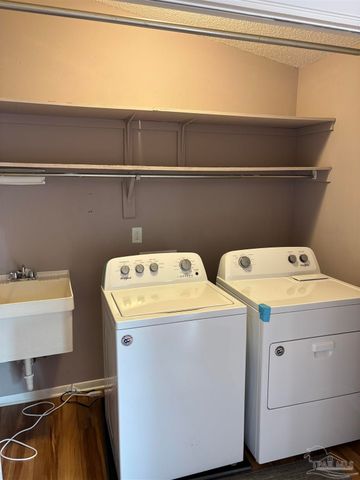 301 Teakwood Cir, Pensacola, FL 32506