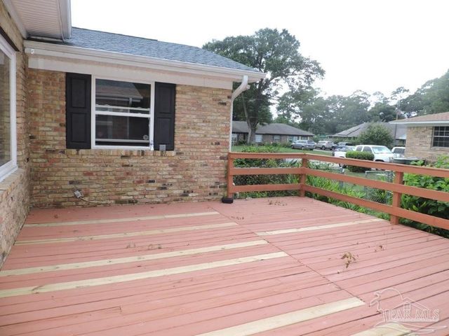 301 Teakwood Cir, Pensacola, FL 32506