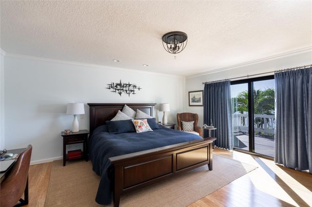 3182 Deer Creek Lake Shore Drive, Deerfield Beach, FL 33442