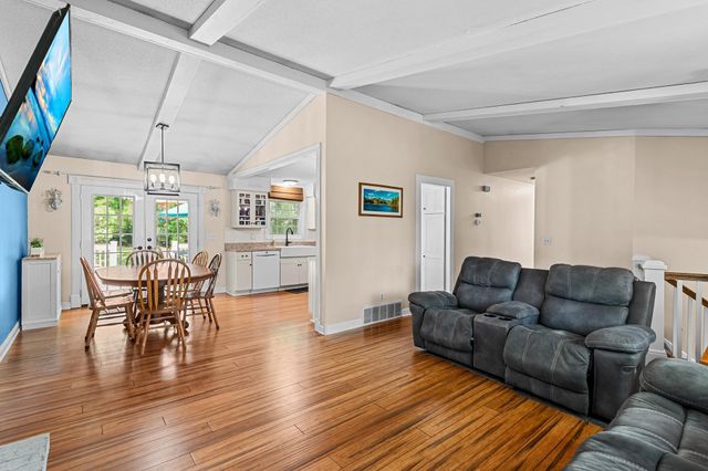 543 Westfield Lane, Vadnais Heights, MN 55127