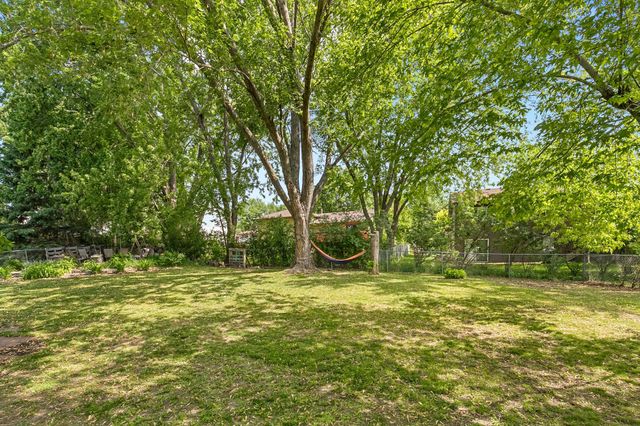 543 Westfield Lane, Vadnais Heights, MN 55127