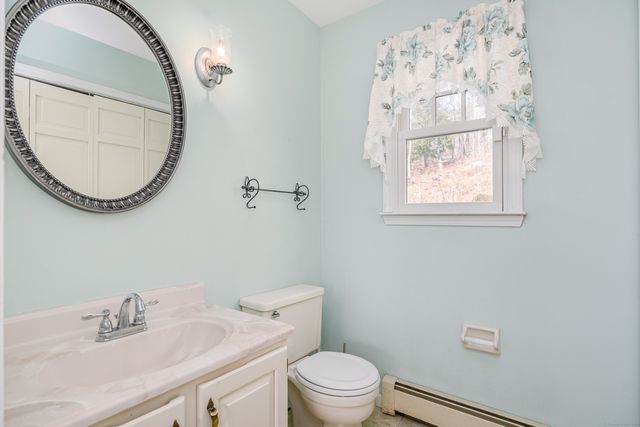 41 Jeremiah Road, Newtown, CT 06482