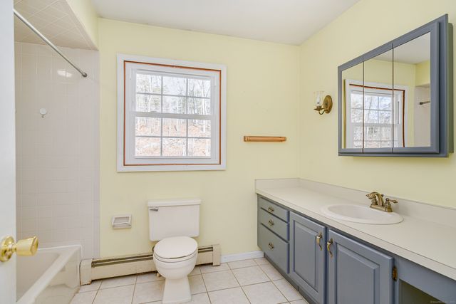 41 Jeremiah Road, Newtown, CT 06482