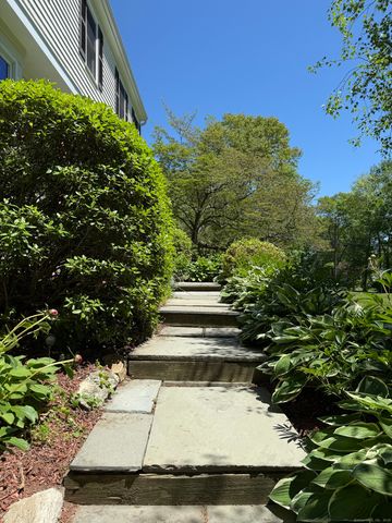 41 Jeremiah Road, Newtown, CT 06482