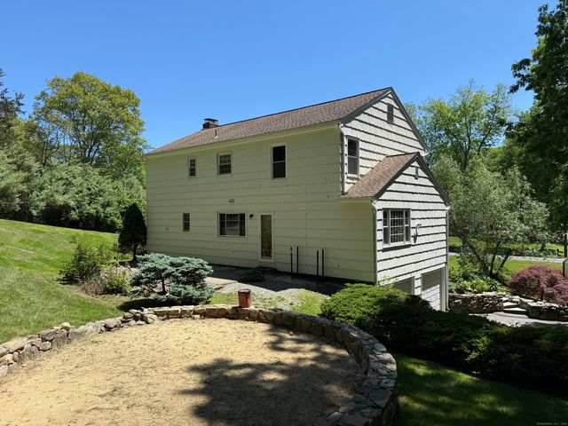 41 Jeremiah Road, Newtown, CT 06482