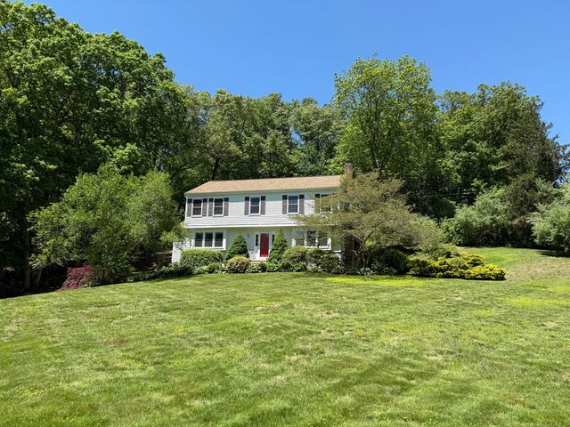 41 Jeremiah Road, Newtown, CT 06482