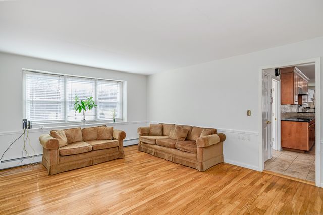 41 Jeremiah Road, Newtown, CT 06482