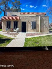 6640 E Calle Lapaz A, Tucson, AZ 85715