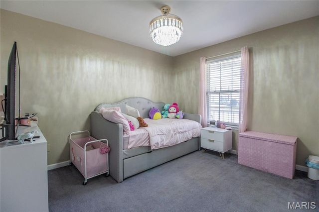 1870 Charleston Estates Drive, St Louis, MO 63031