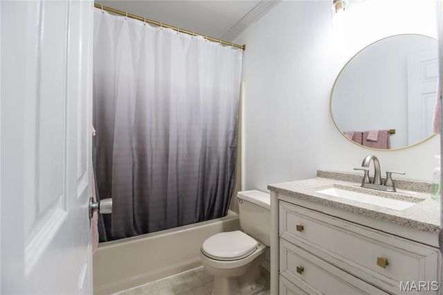 1870 Charleston Estates Drive, St Louis, MO 63031