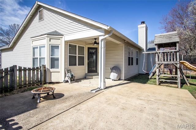 1870 Charleston Estates Drive, St Louis, MO 63031