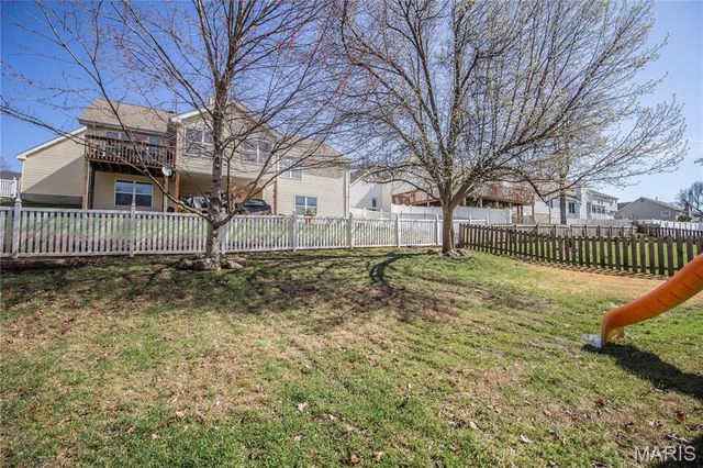 1870 Charleston Estates Drive, St Louis, MO 63031