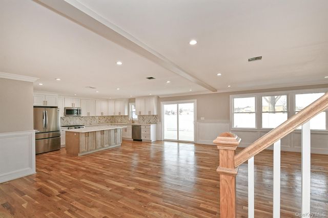 1903 George Court, Merrick, NY 11566