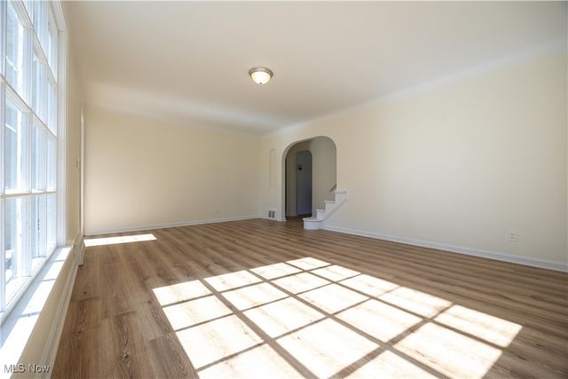 25671 Farringdon Avenue, Euclid, OH 44132