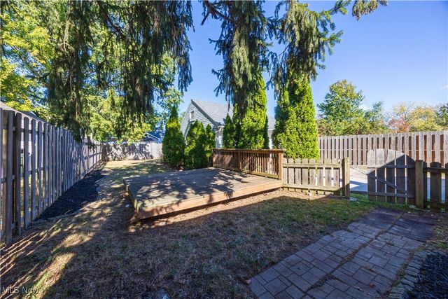 25671 Farringdon Avenue, Euclid, OH 44132