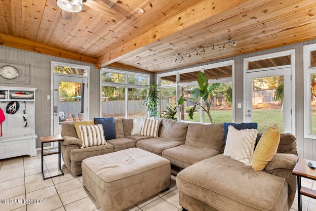 3726 Greenwich Street, Jackson, MS 39216