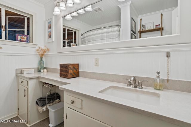 3726 Greenwich Street, Jackson, MS 39216