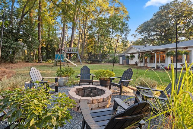 3726 Greenwich Street, Jackson, MS 39216