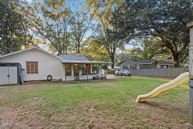 3726 Greenwich Street, Jackson, MS 39216