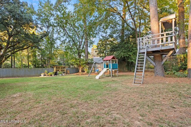 3726 Greenwich Street, Jackson, MS 39216