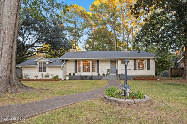 3726 Greenwich Street, Jackson, MS 39216