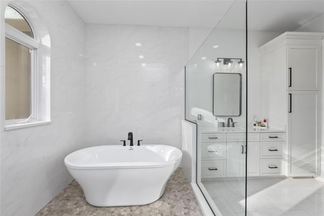 4117 CAUSEWAY VISTA DRIVE, Tampa, FL 33615